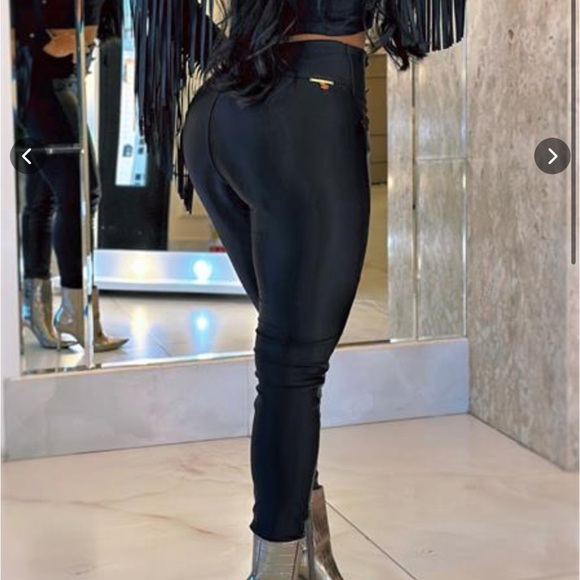 M -L BLACK LEATHER AND PRADA PANTS - REF 201 Brazilian imported - Picture 4 of 8